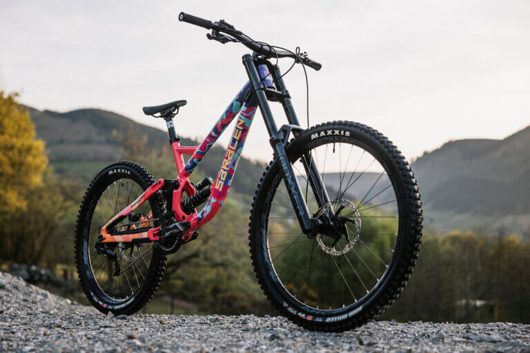 VTT Dh Saracen Myst Pro 2026